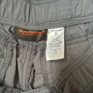 Northwest Territory Fishing Size Large Shorts